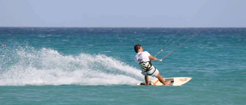 Stage de kitesurf en Sardaigne