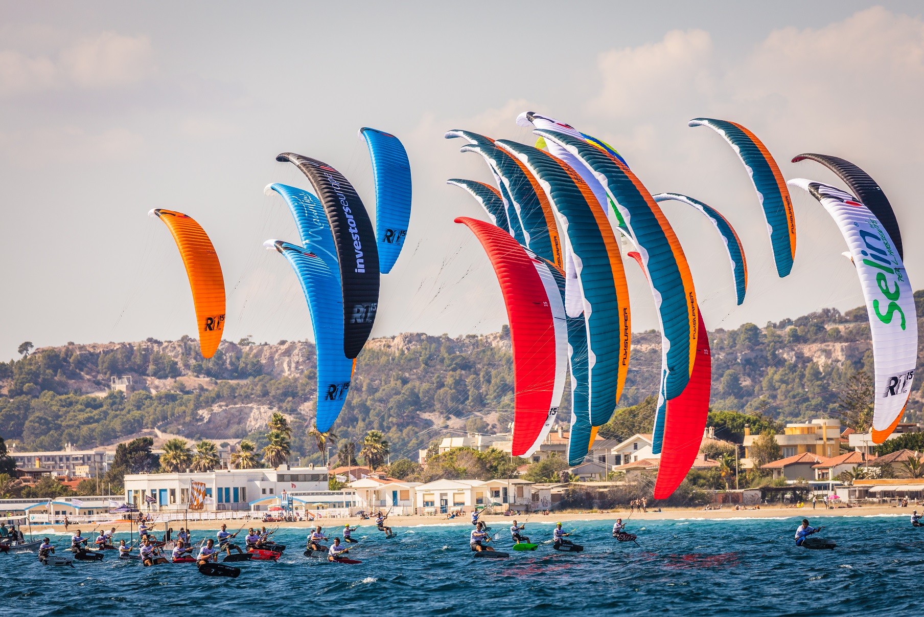 Sardinia Kitesurfing Spots: Kitesurfing Cagliari, Kite Foil World Champioships 2017